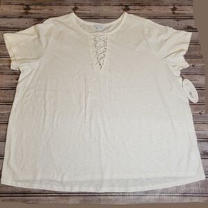 NWT White Tshirt with Lace Up Front Size 3X
